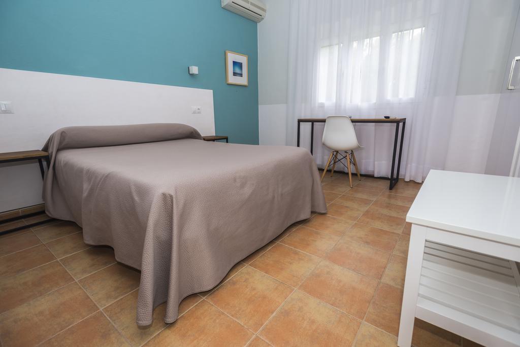 Hostal Las Cumbres Conil De La Frontera Zewnętrze zdjęcie