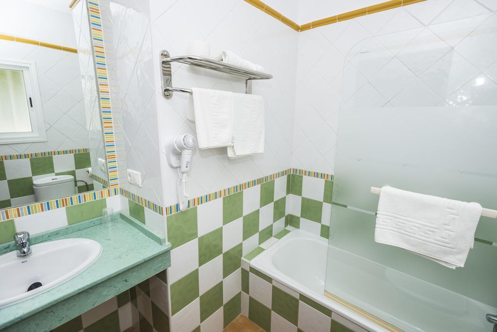 Hostal Las Cumbres Conil De La Frontera Zewnętrze zdjęcie
